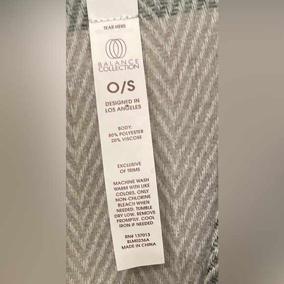 Balance Collection Los Angeles Pastel Ruana Fringe Trim Layering Poncho boho OS - Picture 6 of 6